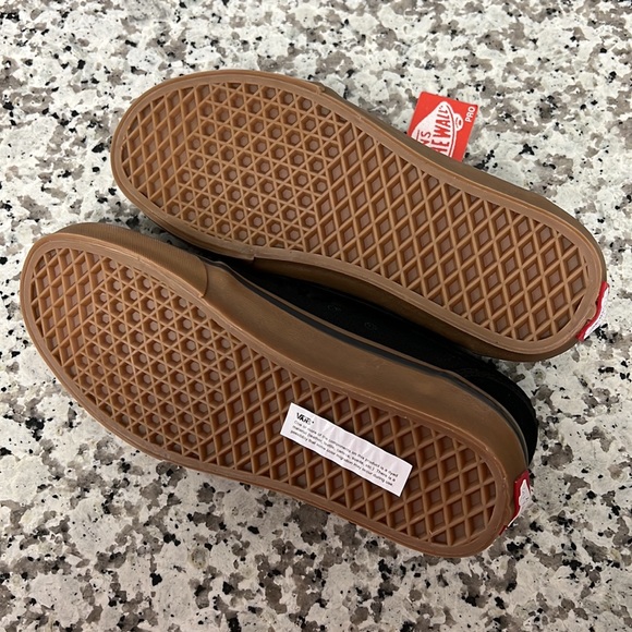 VANS | Skate Chukka Low Black & Gum Suede Skate Shoes - Picture 7 of 7